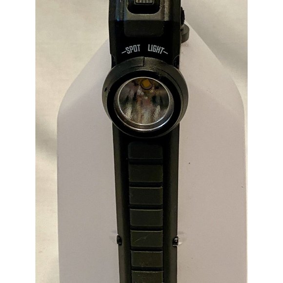 Bushnell TRKR 1000 Lumen Multi-Function Multi-Color Water Resistant Lantern - Picture 5 of 11